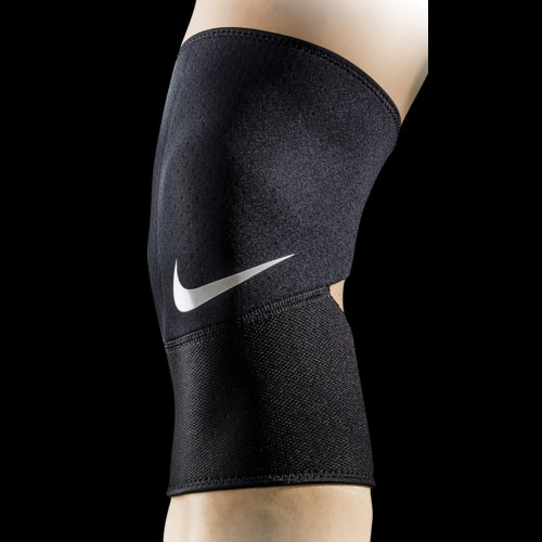 Nike Pro Closed Patella Knee Sleeve 2.0