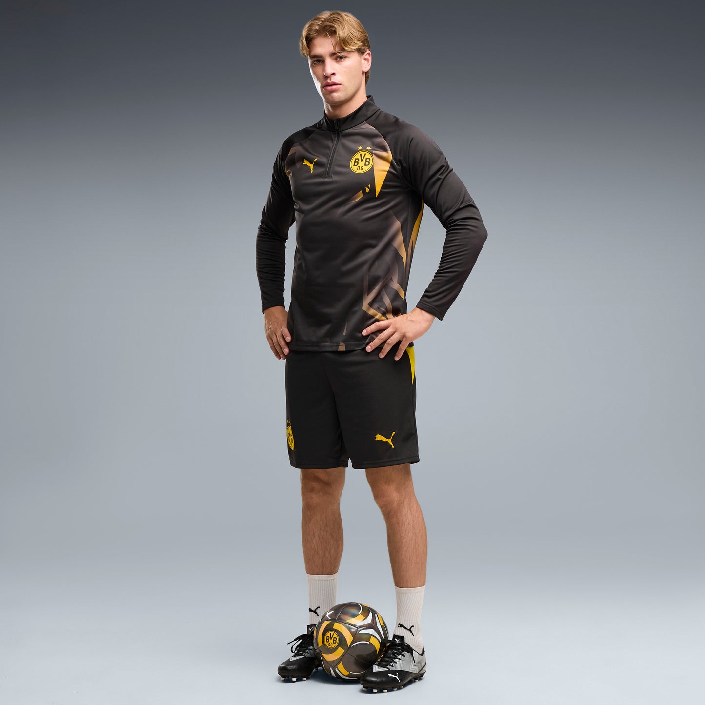Puma Borussia Dortmund Warm Up Quarter Zip Top