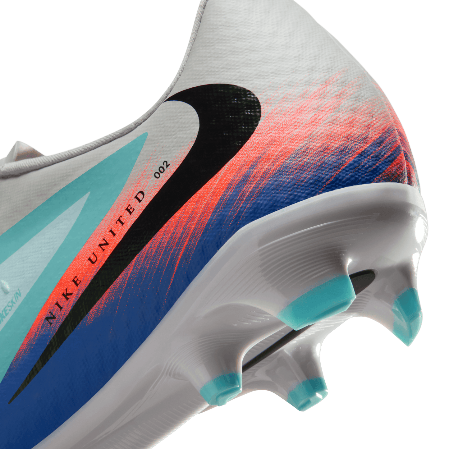 Nike Phantom 6 Low Academy NU2 FG/MG