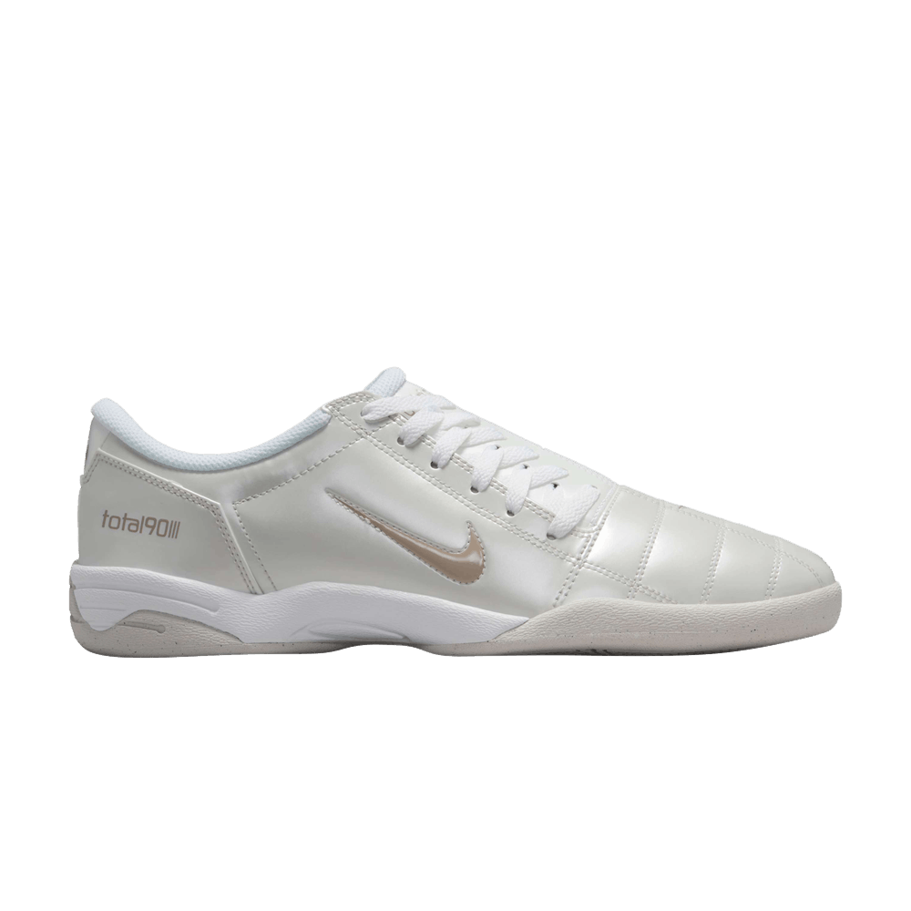 Nike Total 90 Shoes