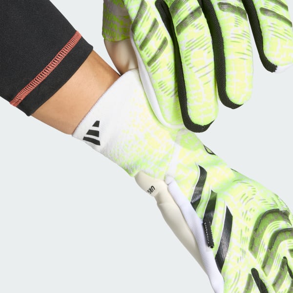 Adidas Predator Pro Goalkeeper Gloves Fingersave
