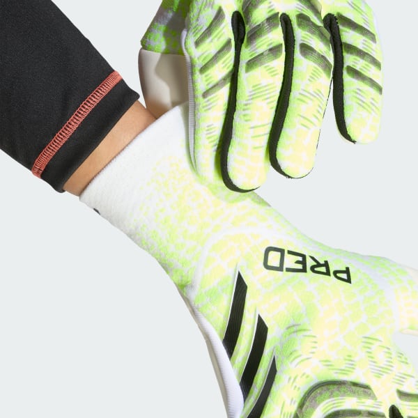 Adidas Predator Pro Goalkeeper Gloves