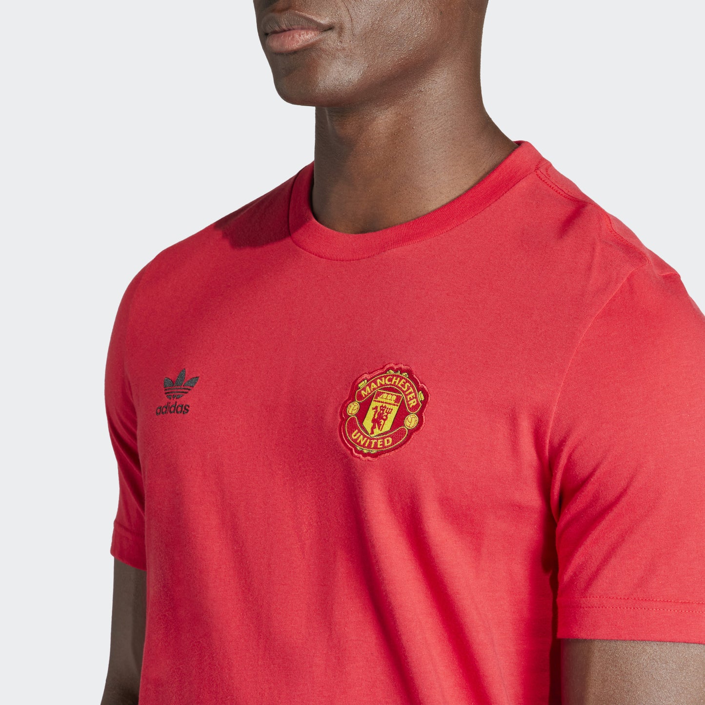 Adidas Manchester United Essentials Trefoil T-Shirt