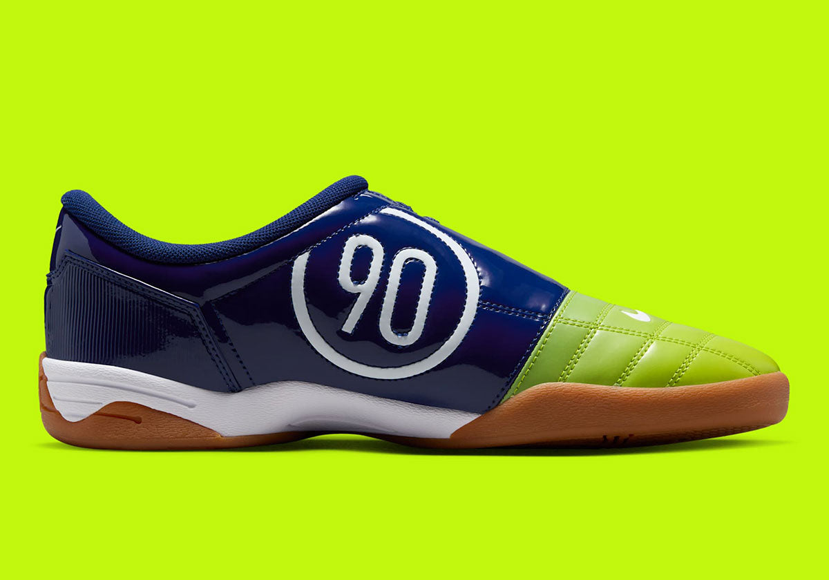 Nike Total 90 Shoes