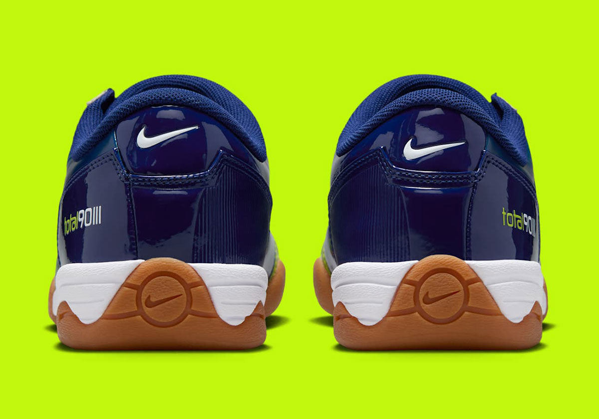 Nike Total 90 Shoes