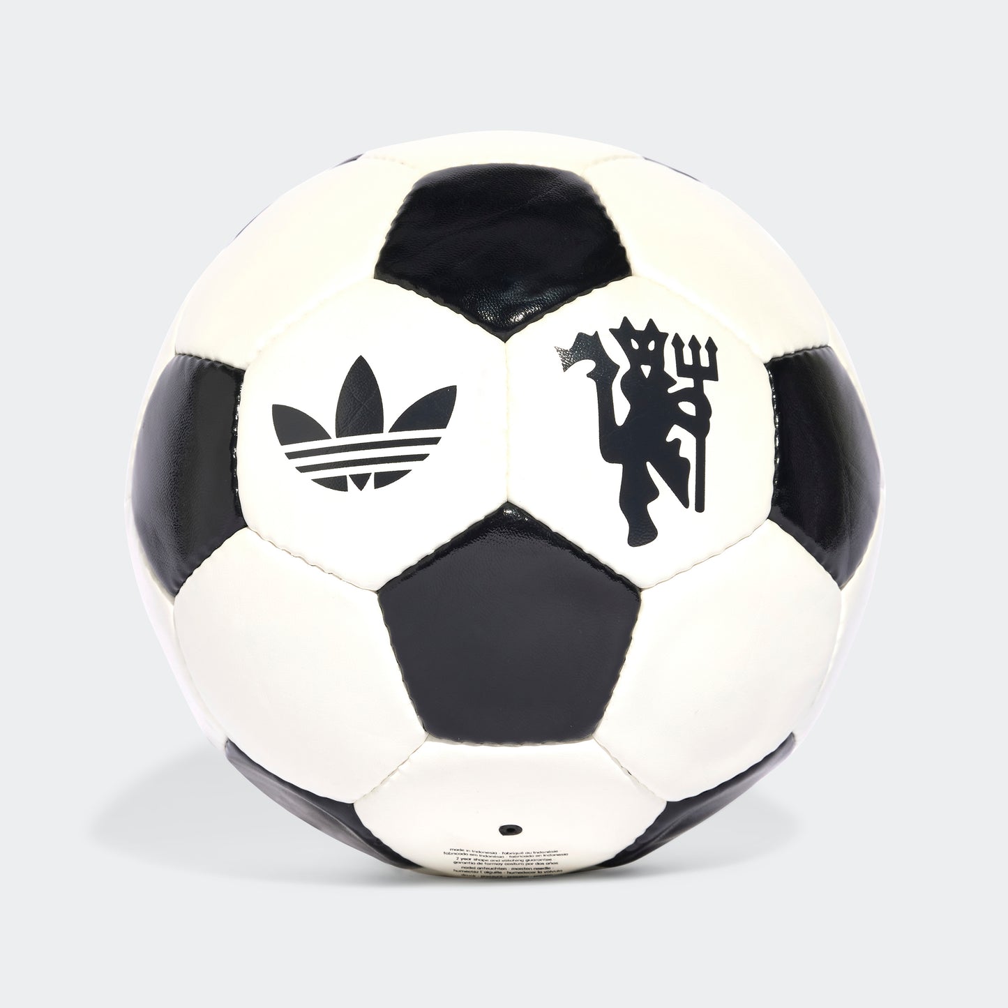 Troisième ballon du club de Manchester United