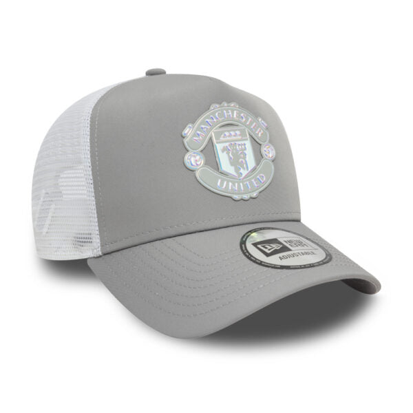 Manchester United New Era Iridescent E-Frame Trucker Hat