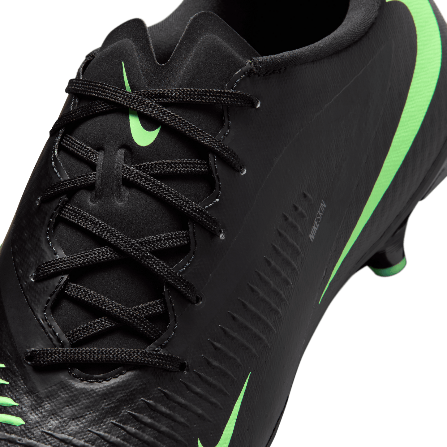 Nike Phantom 6 Low Academy FG/MG