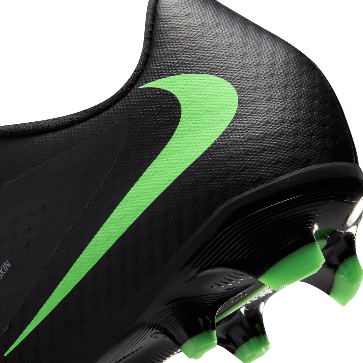 Nike Phantom 6 Low Academy FG/MG