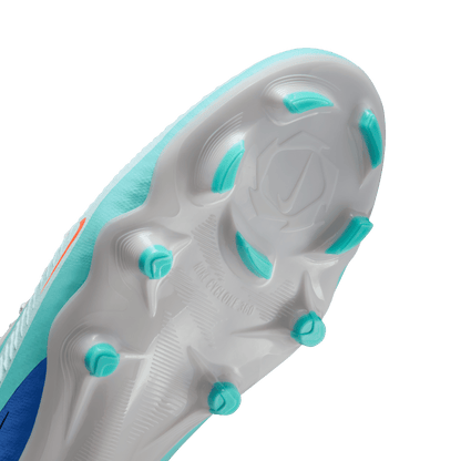 Nike Phantom 6 Low Academy NU2 FG/MG