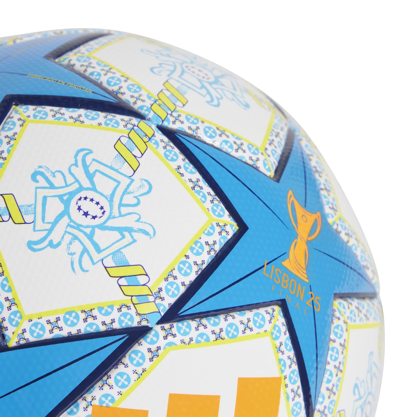 Ballon Adidas Pro de la Ligue des champions féminine de l'UEFA 24/25 à élimination directe
