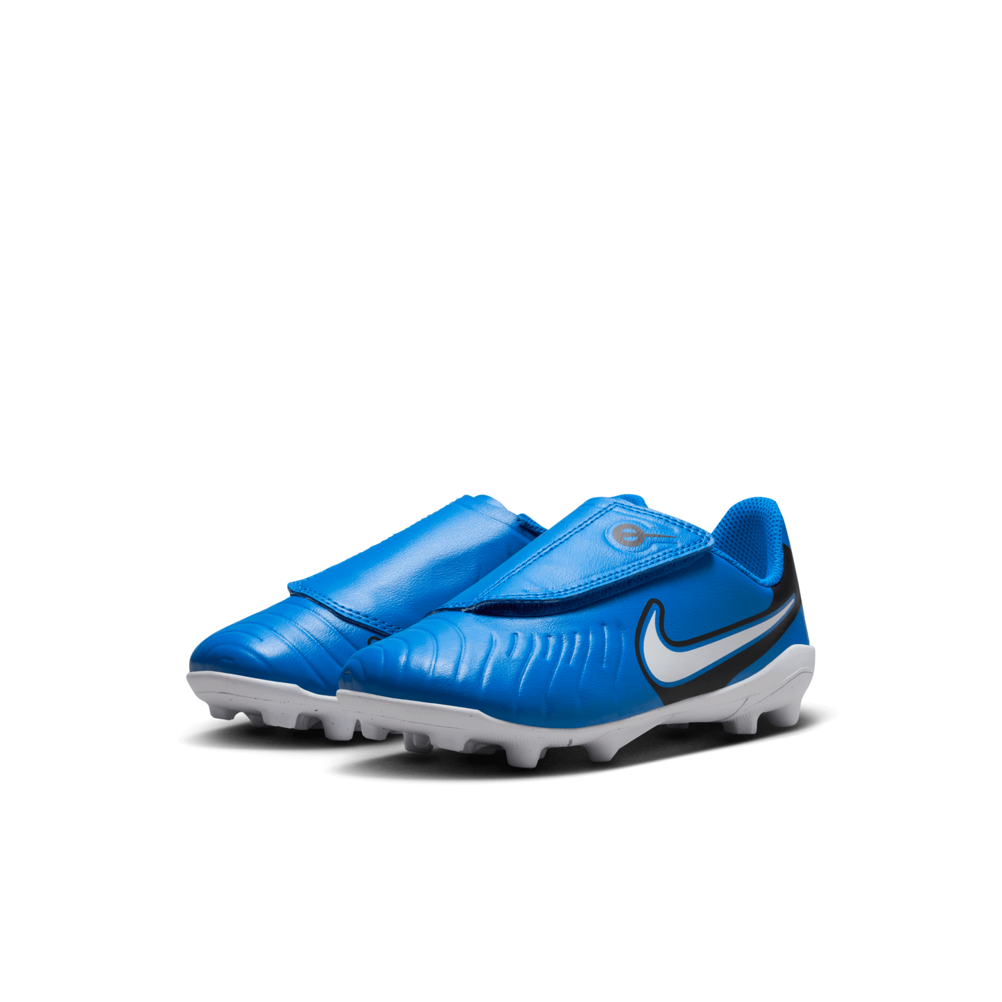 Chaussures de football basses multi-terrains Nike Tiempo Legend 10 Club, bleu ciel/blanc, pour jeunes