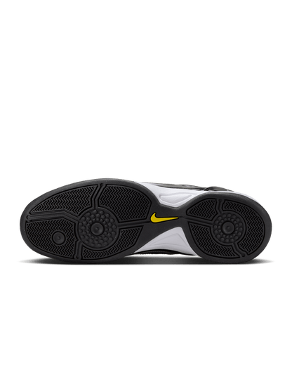 Nike Total 90 Shoes